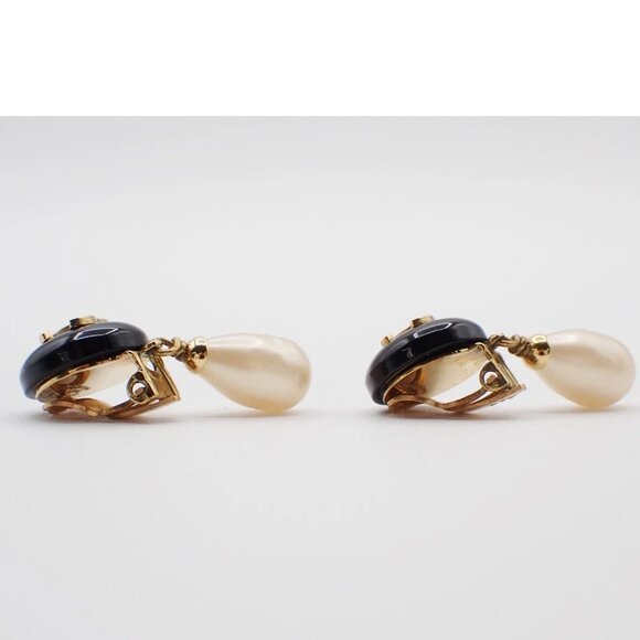 CHANEL Imitation Pearl Drop Earrings 94A Clip-On Black White GHW Vintage - Picture 4 of 12